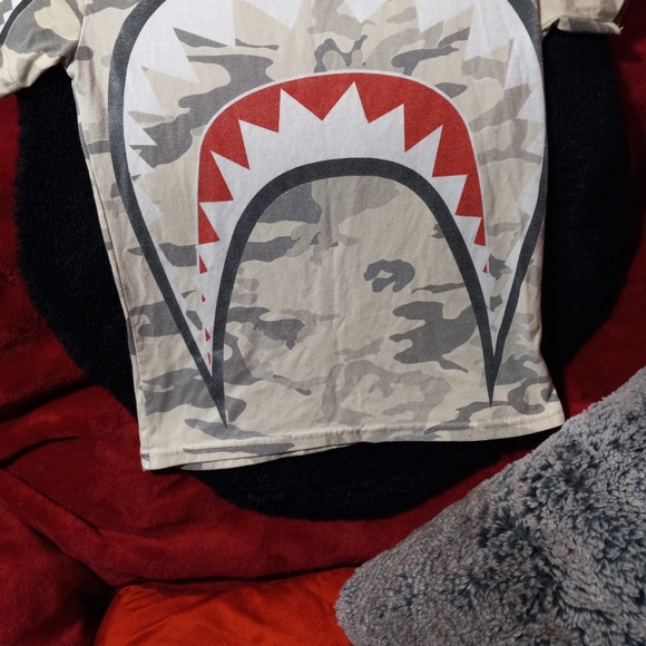 Fresh Laundry Boy's ✈ flying 🐯 tigers shirt - Picture 6 of 12